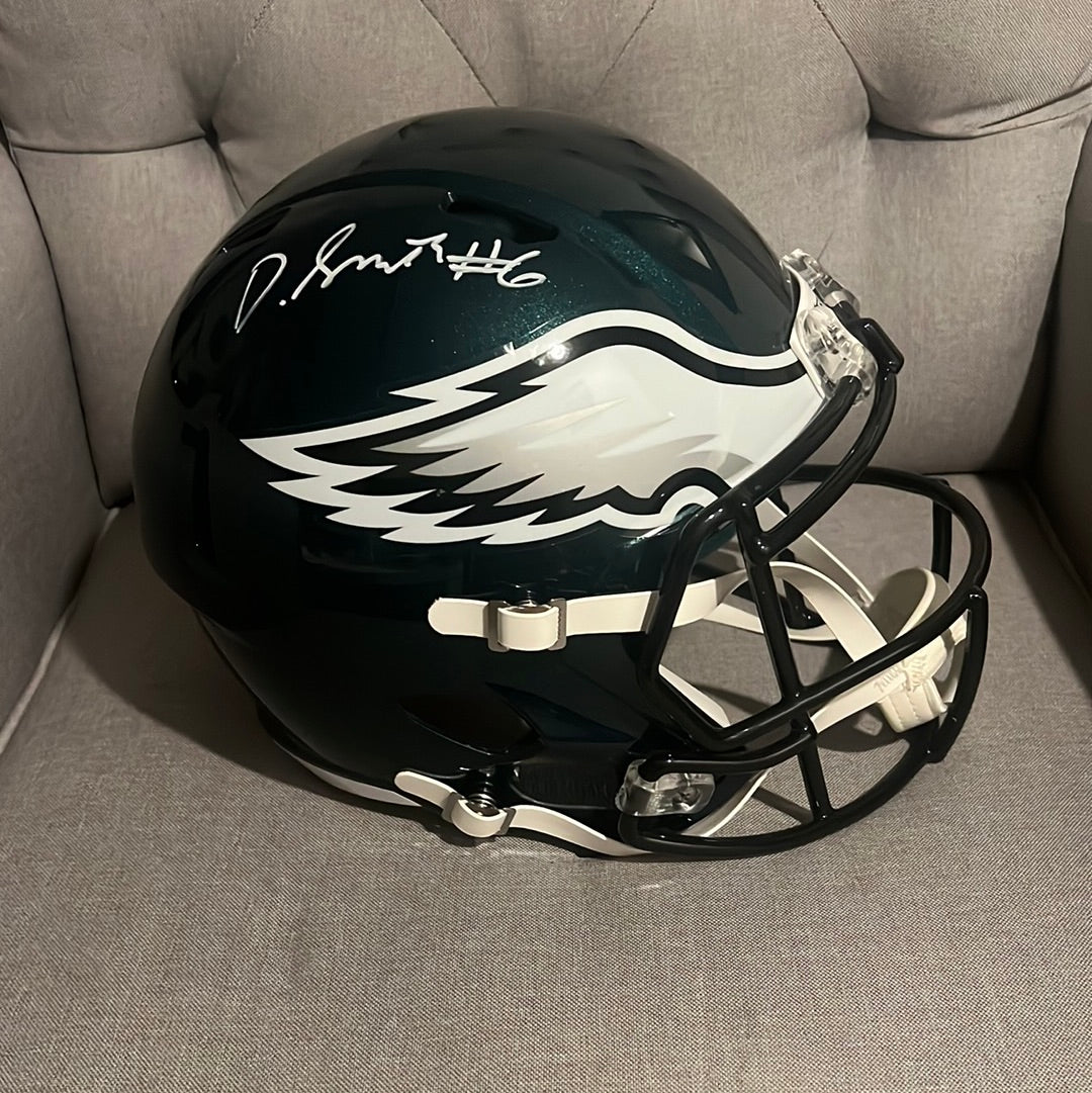 Riddell Signed Full Size Devonta Smith Helmet